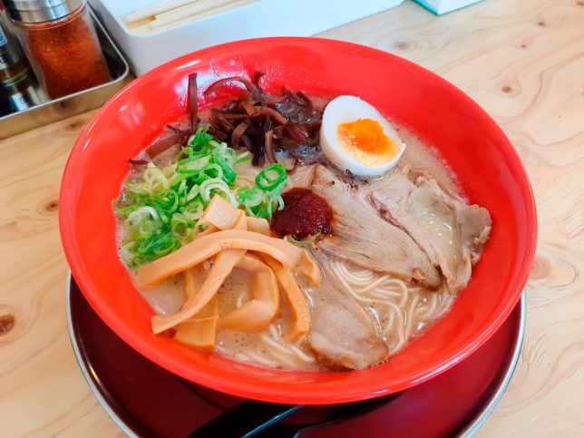 特製豚骨ラーメン　￥900