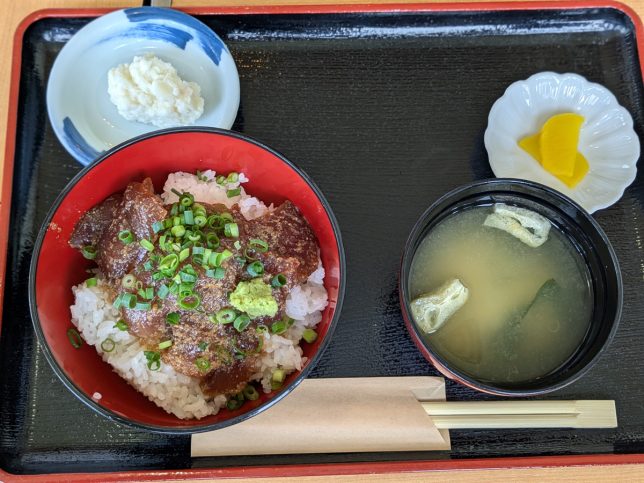 本まぐろ漬け丼 ¥1,600
