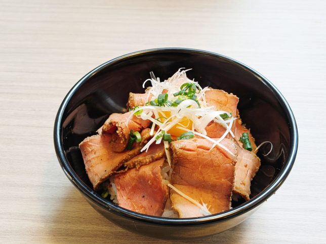 今週のどんぶり（ローストビーフ　￥1,200）