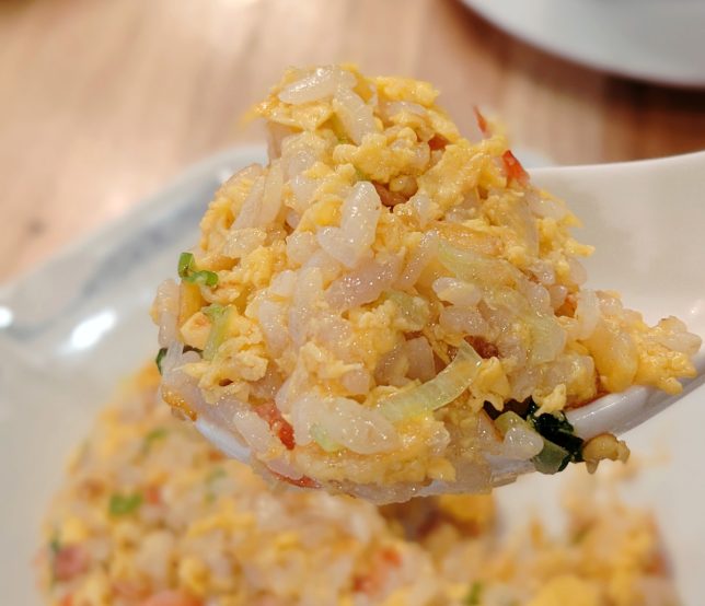 半チャーハンスプーン上げ